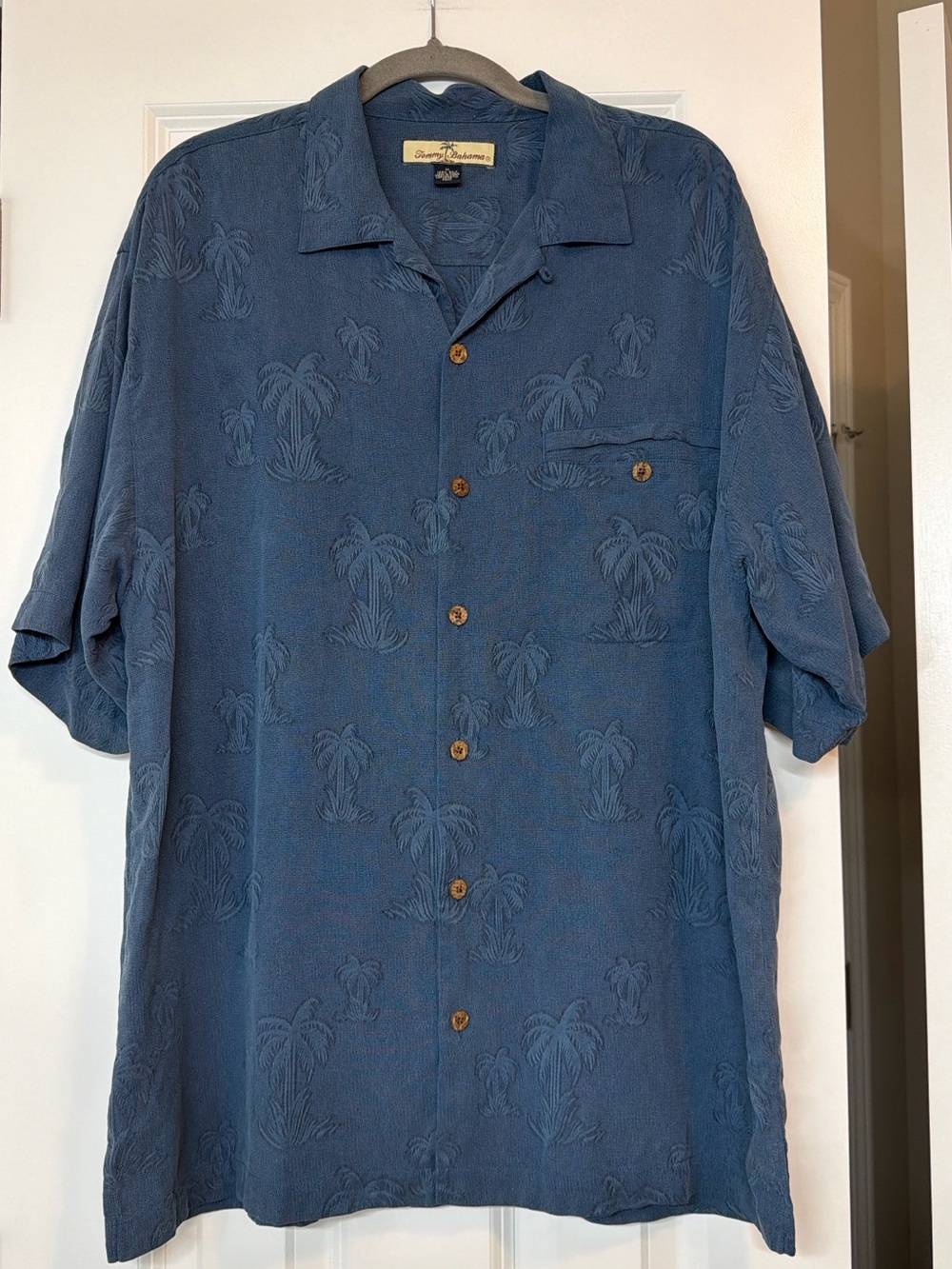 Tommy Bahama 100% Silk Blue Palm Tree Shirt Men’s M